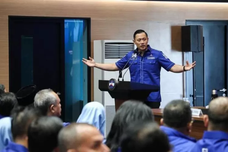 Ketua Umum Demokrat Agus Harimurti Yudhoyono (AHY) rapat bersama DPD Demokrat seluruh  Indonesia (IG Agus Yudhoyono)