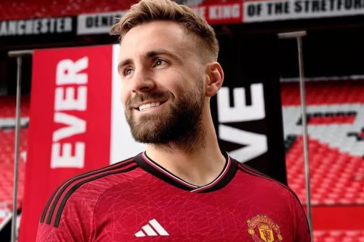 Bek Kiri andalan United yang mengalami cedera (IG Lukeshaw23)