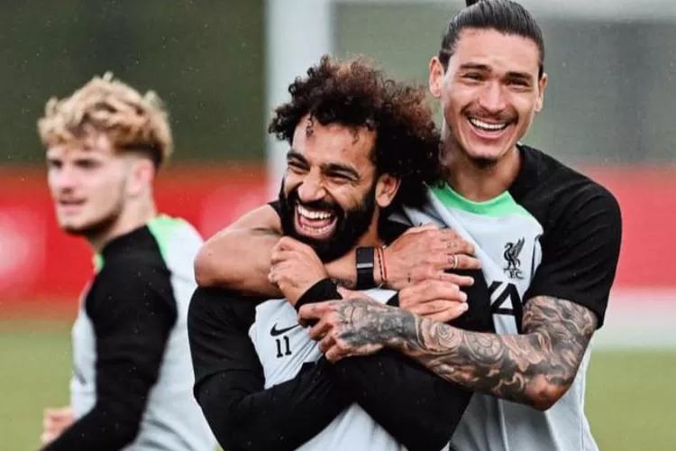 Keakraban dua striker Liverpool, Moh Salah dan Darwin Nunez (IG Liverpool)