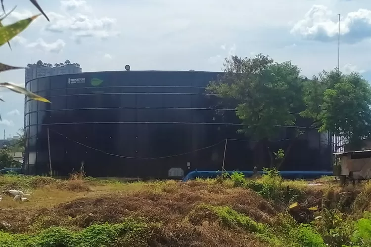 Inilah bangunan water tank atau reservoir milik PT Tirta Asasta Depok (Perseroda) yang digugat warga Pesona Estate RT 001-004/26 dan warga Perumnas Depok II Tengah RT 003/12 Kelurahan Mekarjaya, Kecamatan Sukmajaya, Kota Depok (janter)