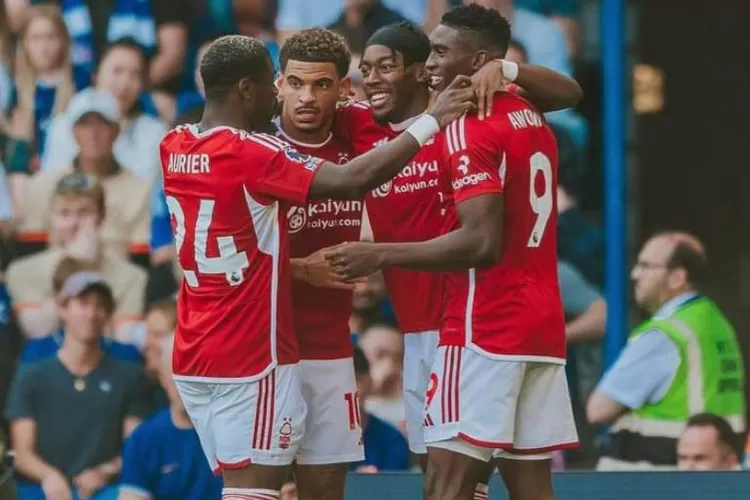 Para pemain Nottingham Forest merayakan gol Elanga (IG @officialnffc)