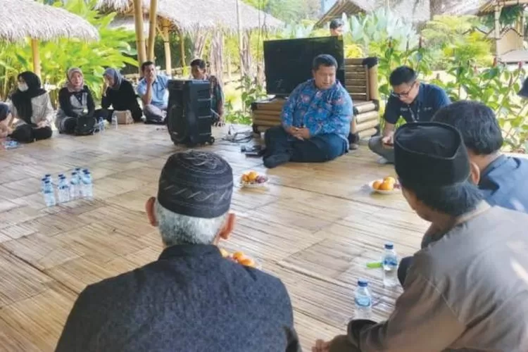 Pertemuan para petani dengan Ombudsman Banten baru baru ini di Kabupaten Lebak  (SUGAWA/yasril)